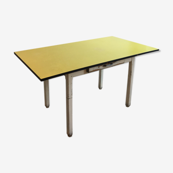 Table cuisine Formica jaune, 1960