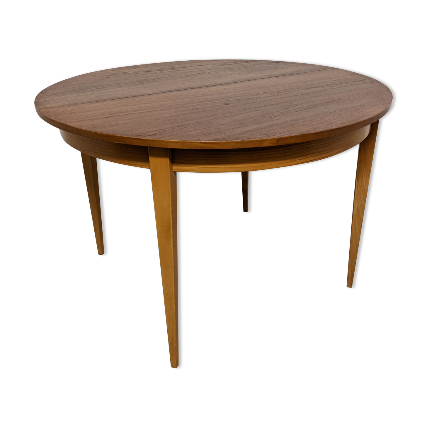 Vintage round table extended by the 50s/60s