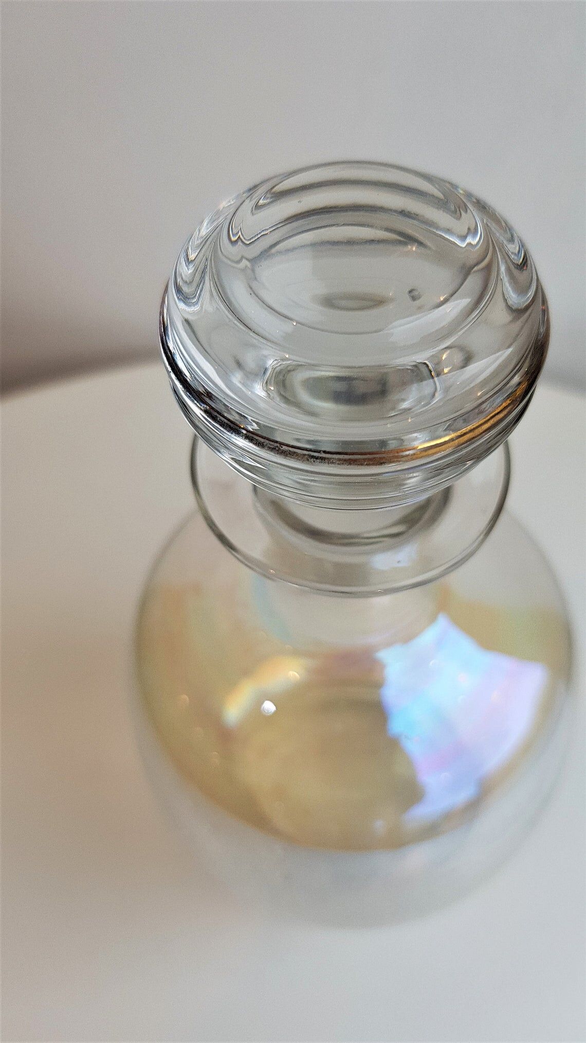 Glass liquor carafe