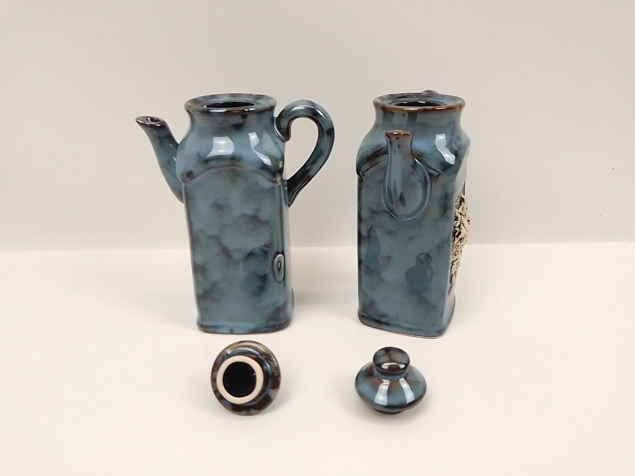 Oil and vinegar set in blue marbled style ceramic