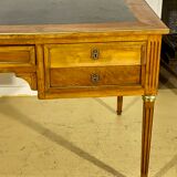 Louis XVI style desk in walnut veneer and brass fillets