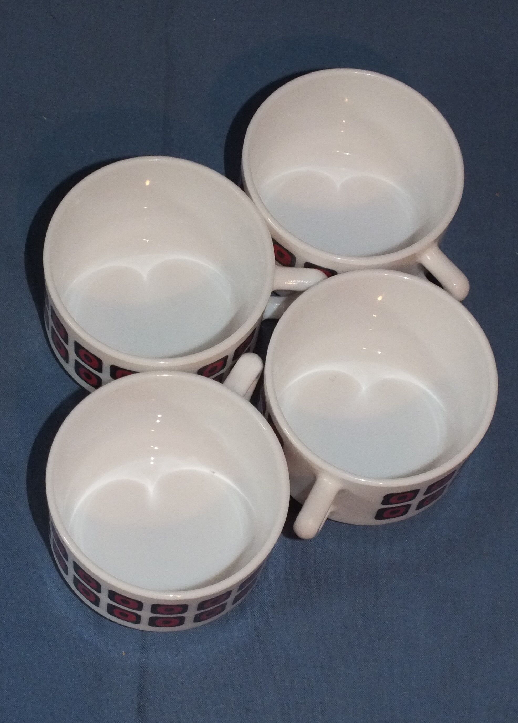 4 cups Arcopal Vintage 70s square décor Pop Polka