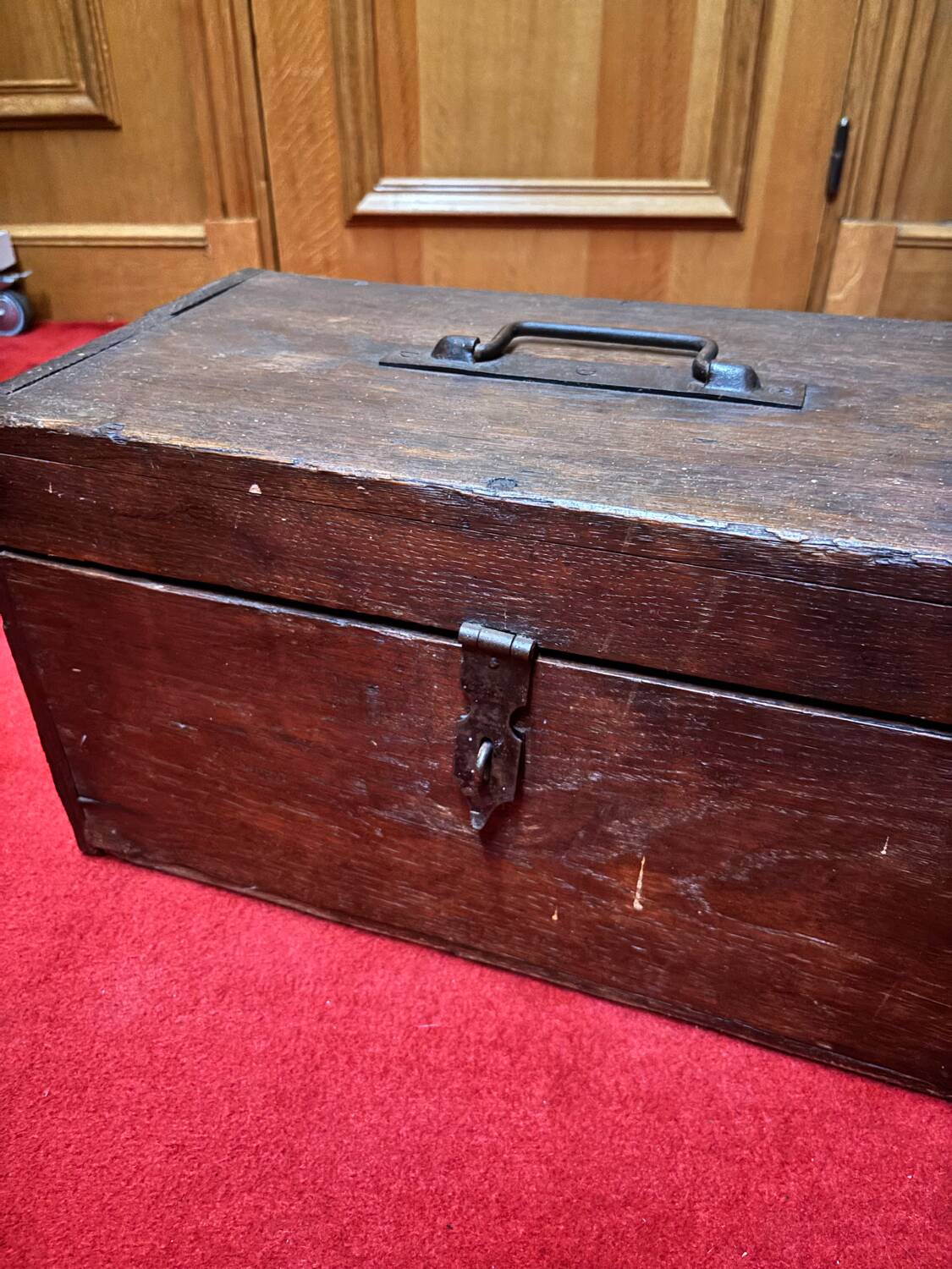 Wooden crate