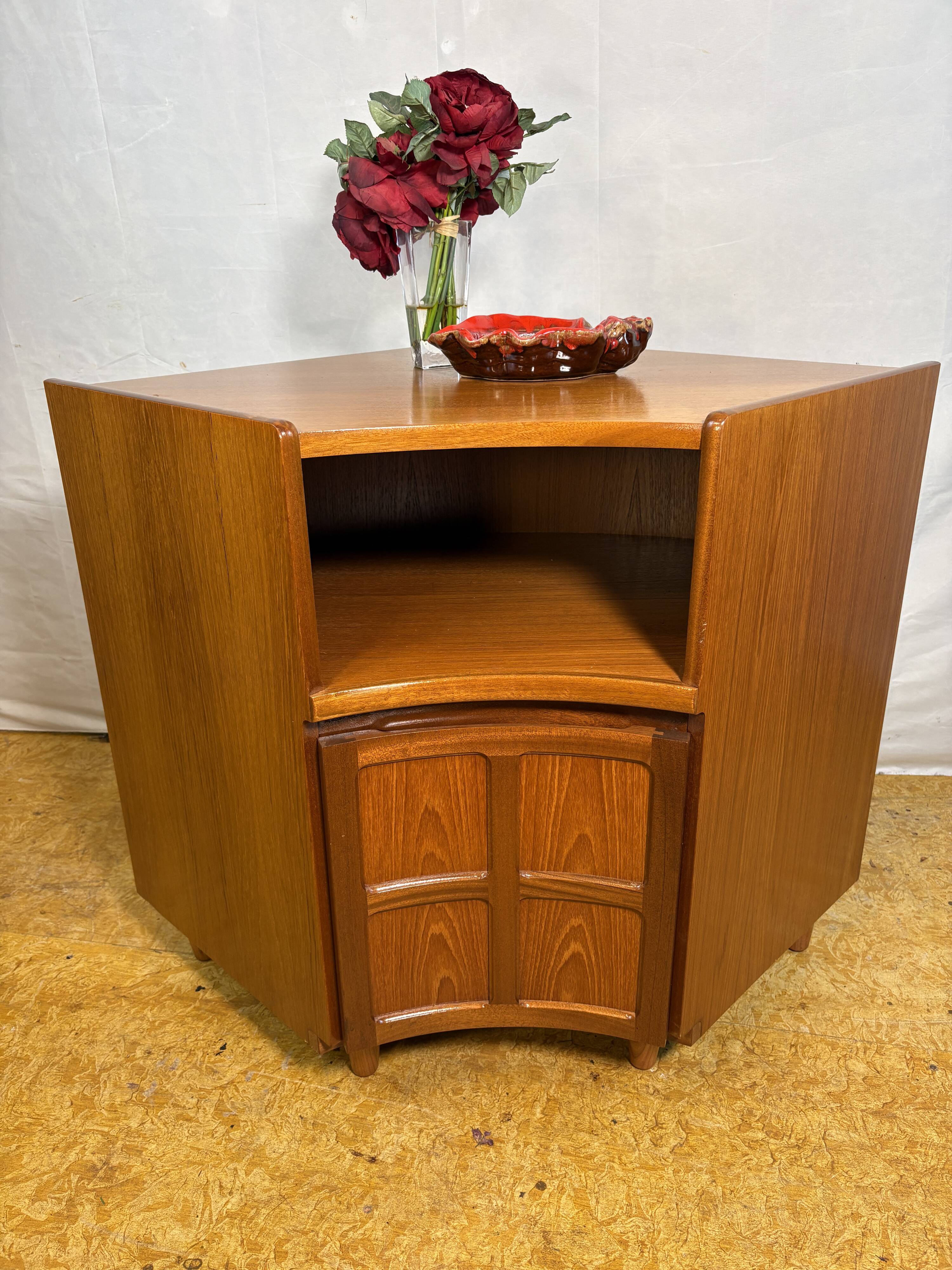 Vintage Nathan Teak Corner Cabinet (c. 1960s–1970s) – Mid-Century Modern  A