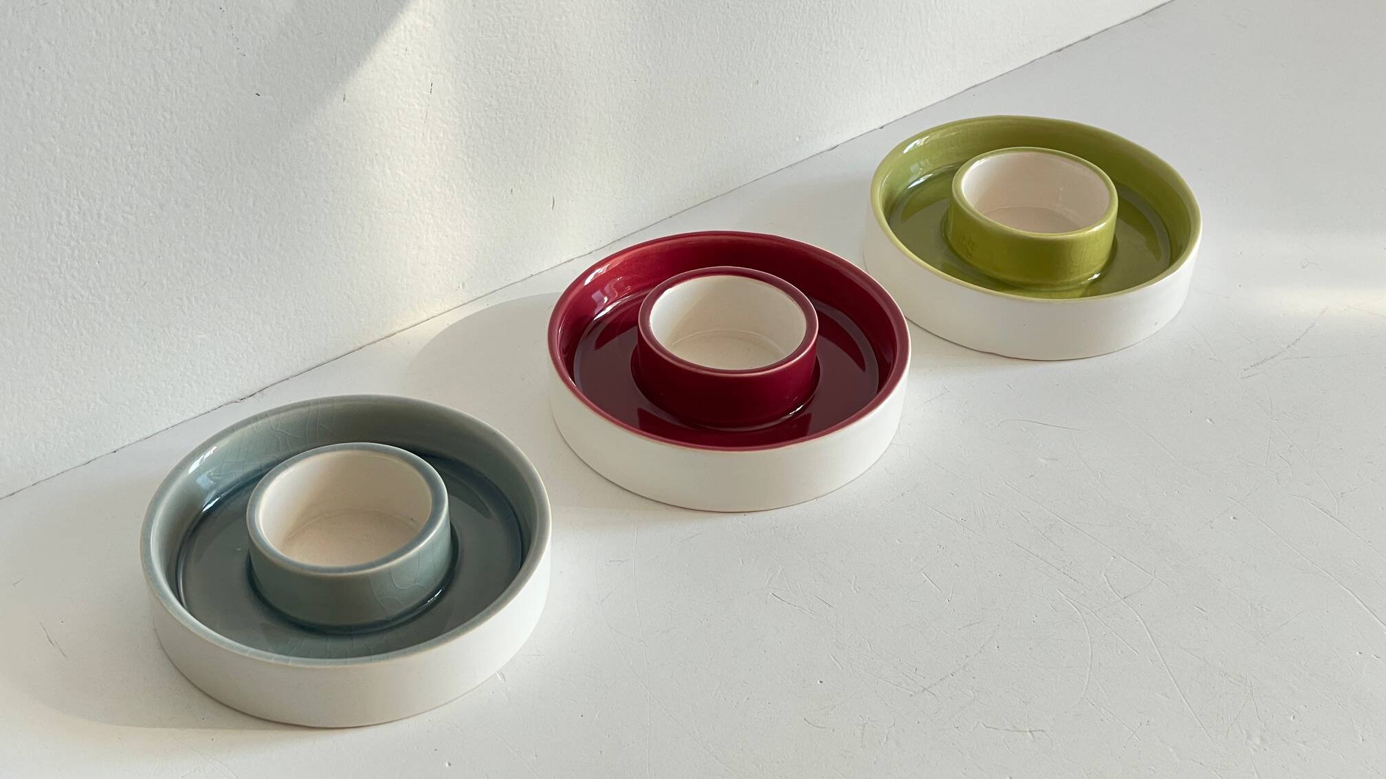 BOUGEOIRS Cracked Ceramic Candle Holder