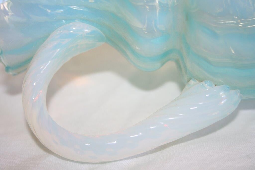 Opalescent opaline needle