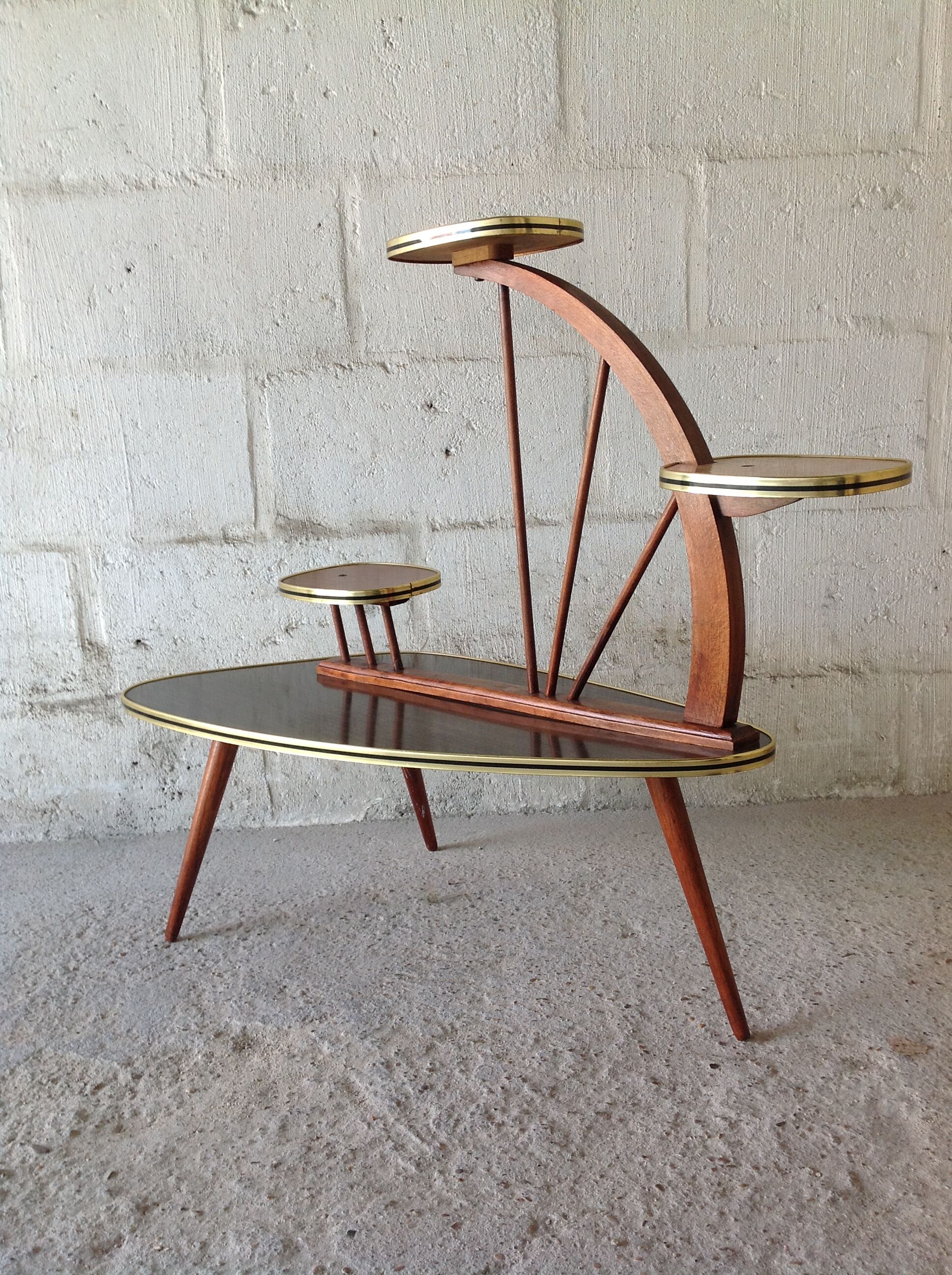 Vintage plant holder in formica