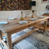 Farm table