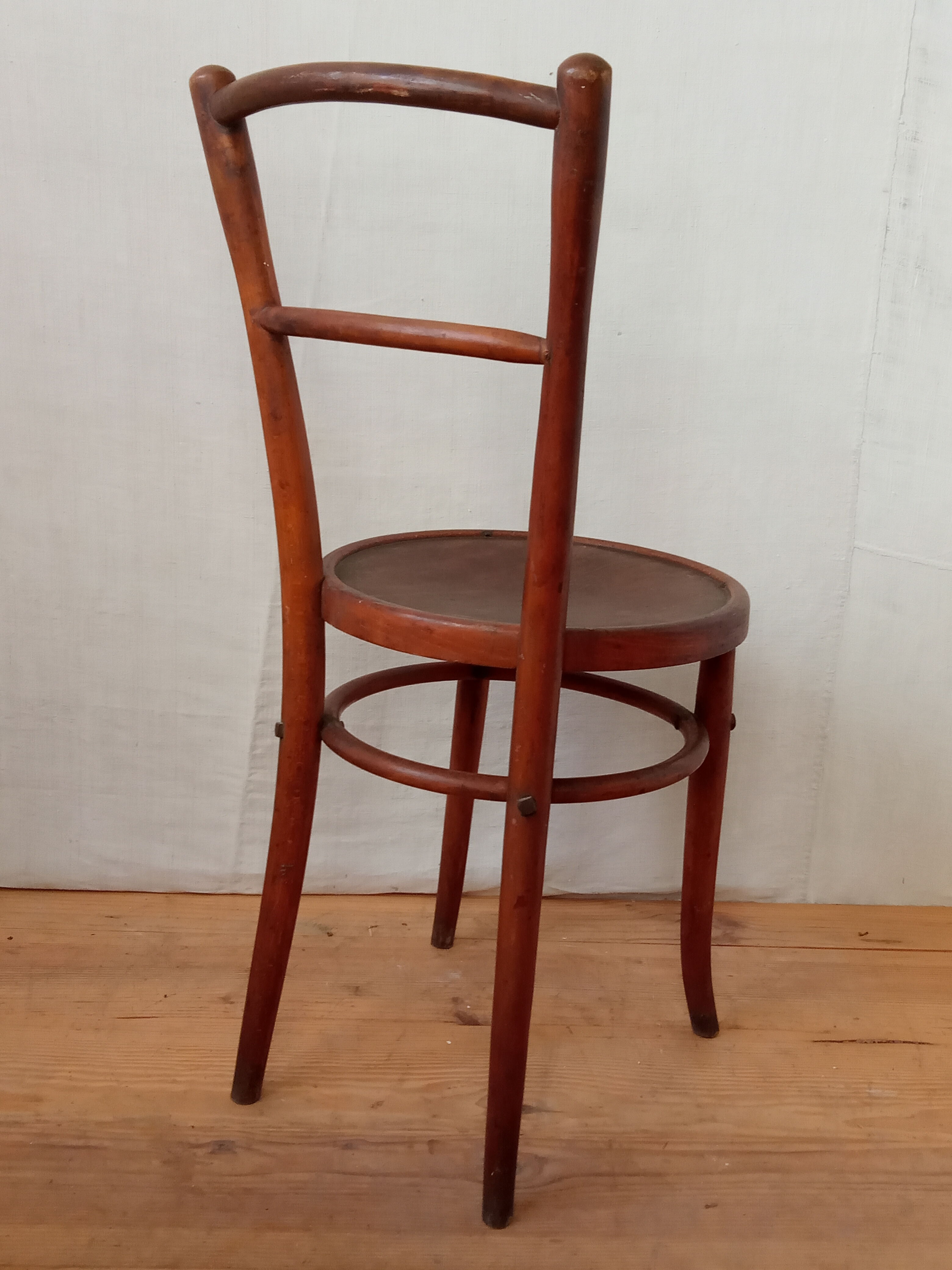 Chaise de bistrot en bois courbé