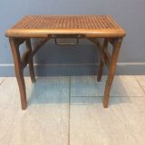 Foldable canned stool