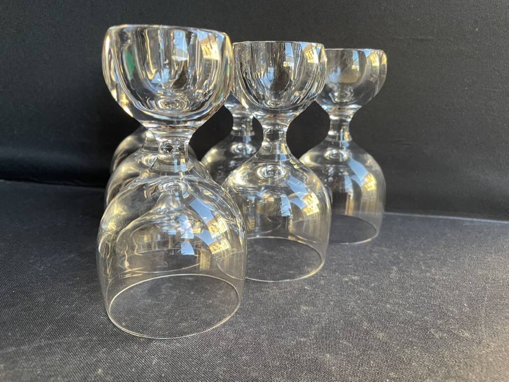 6 Crystal wine glasses – Hollow ball base