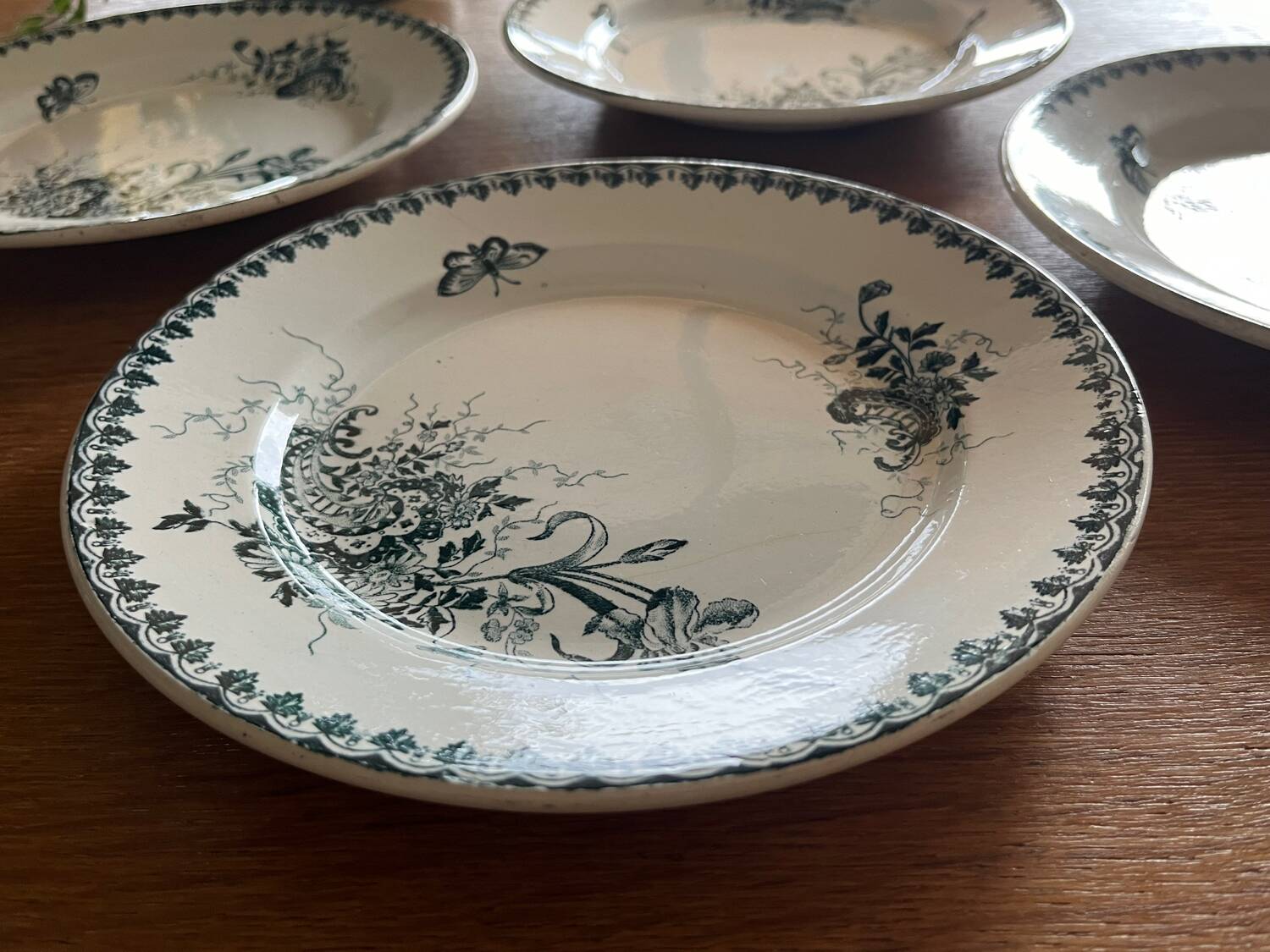 Earthenware plates - Sté Amandinoise Louis XV