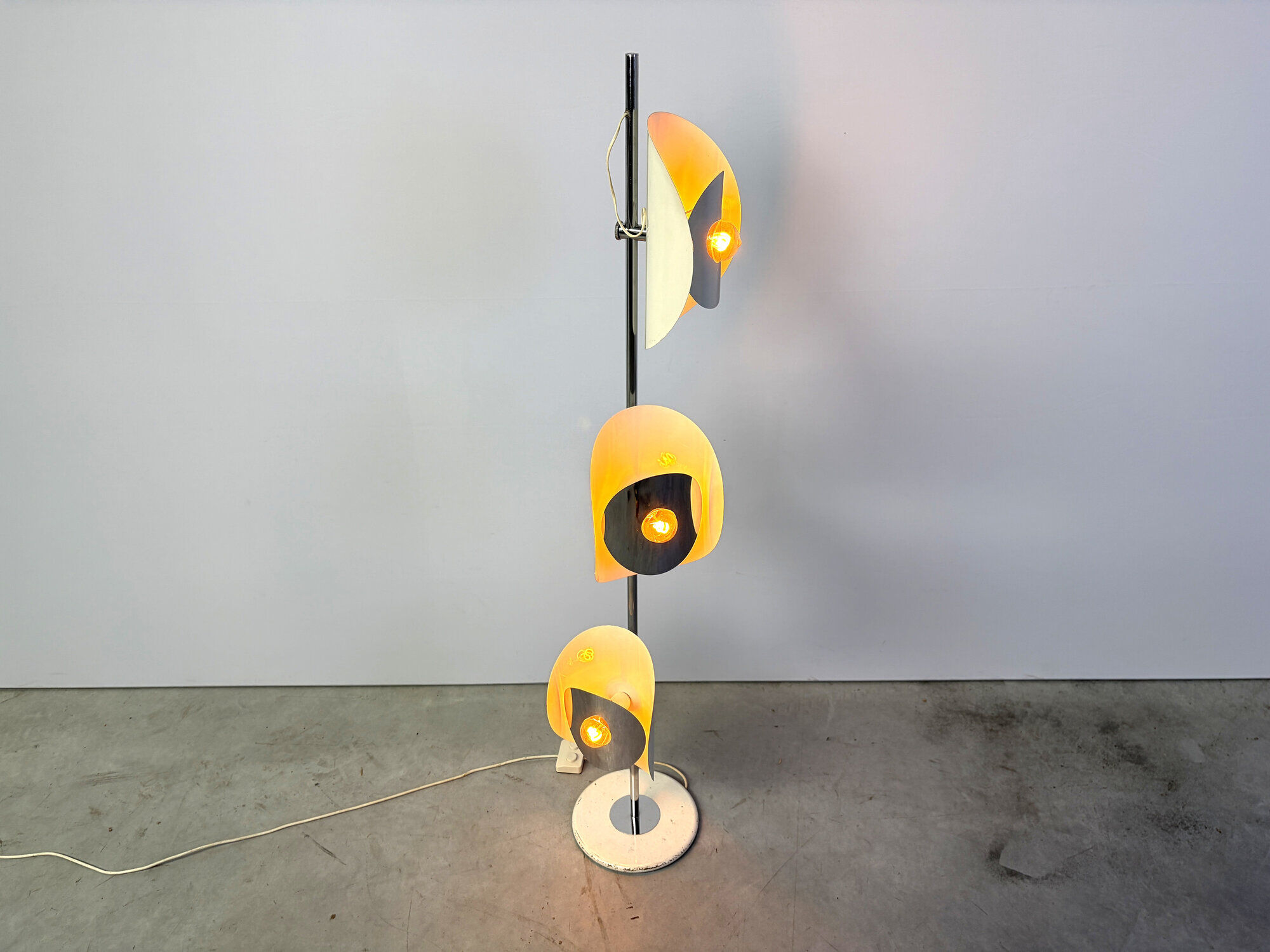 Mid century floor lamp by Brevetatto Italy, 1960s