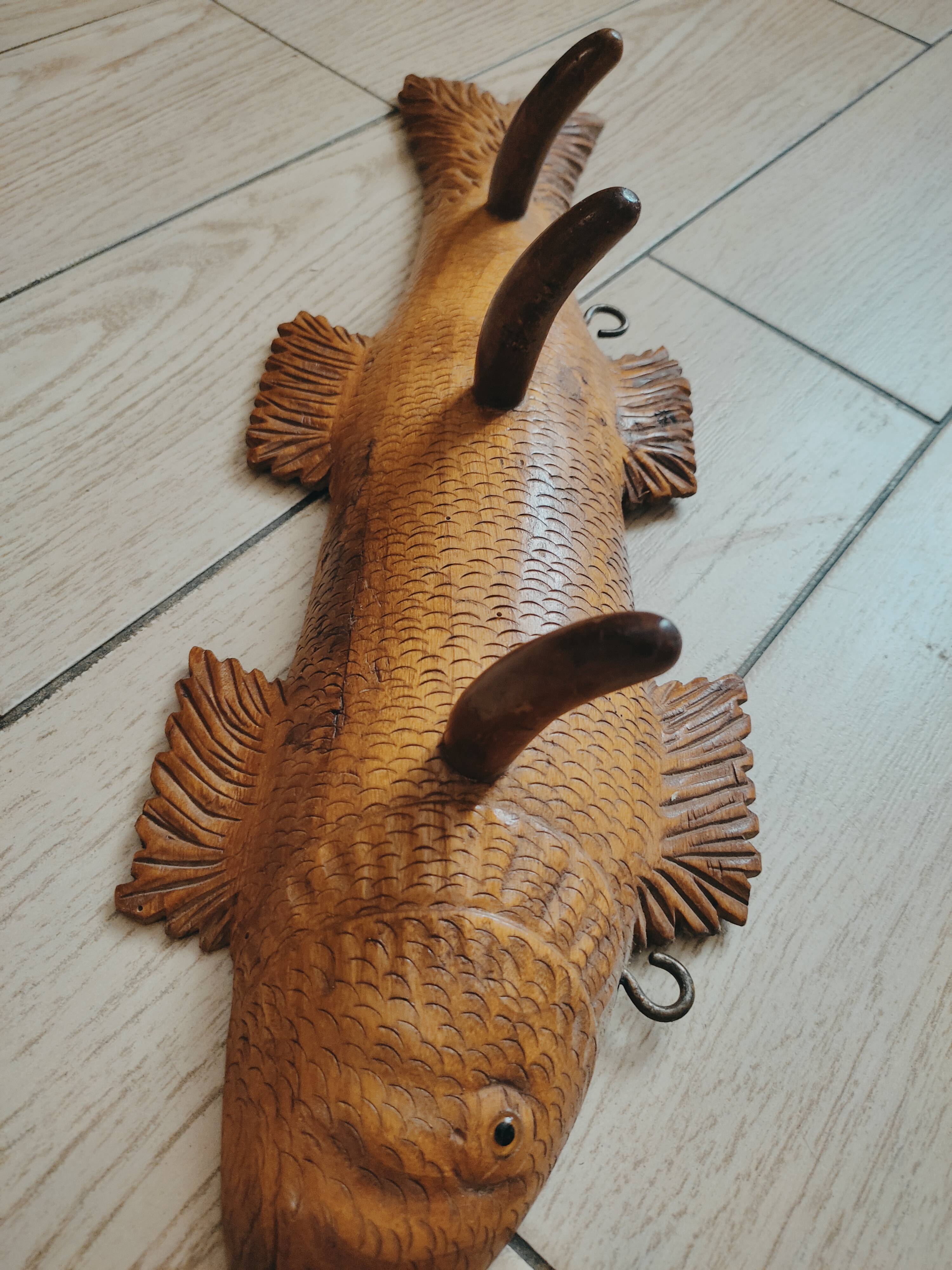 Wooden wall coat rack