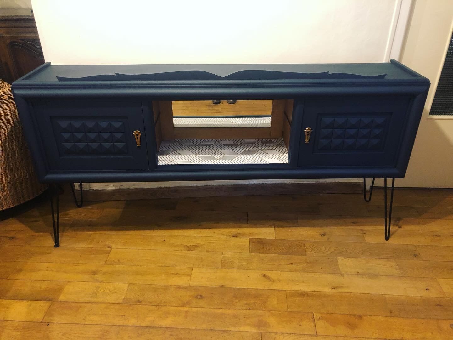 Art Deco blue sideboard