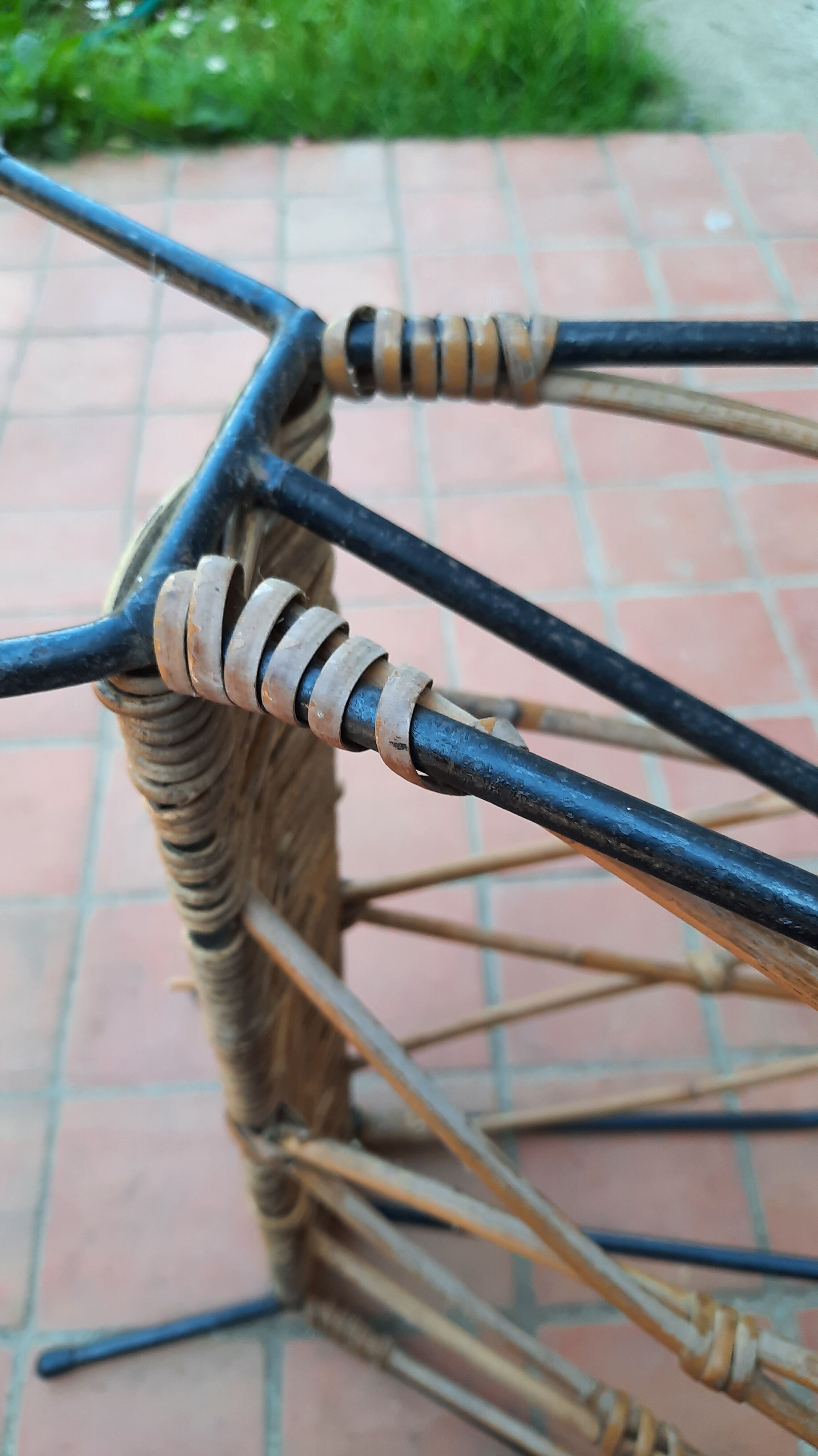 Metal and wicker magazine door