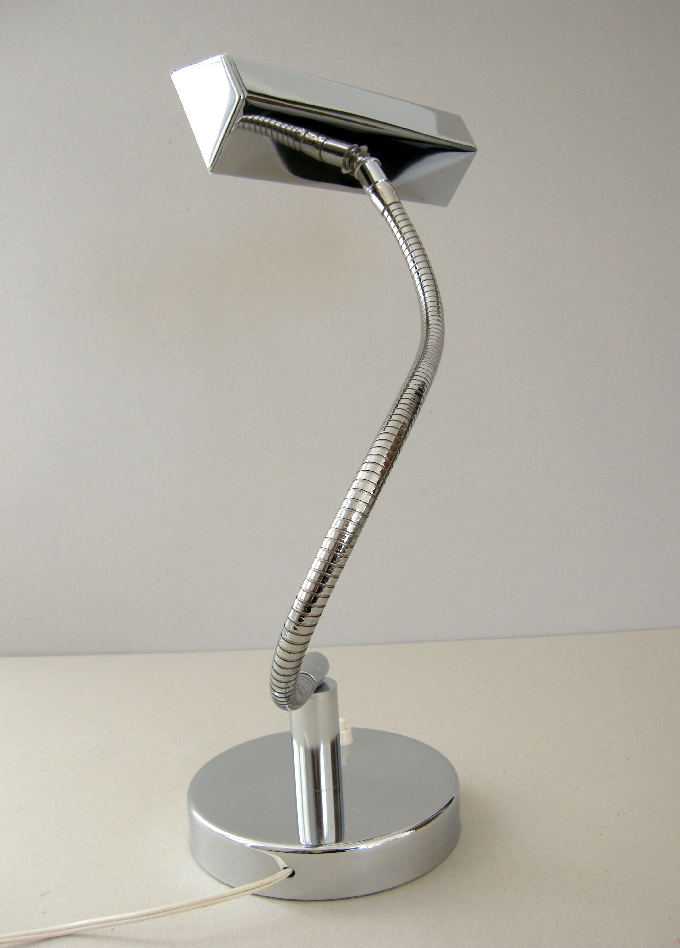 Lampe vintage orientable chrome 1950