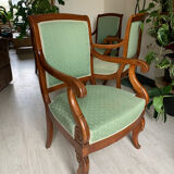 Fauteuils de style signés