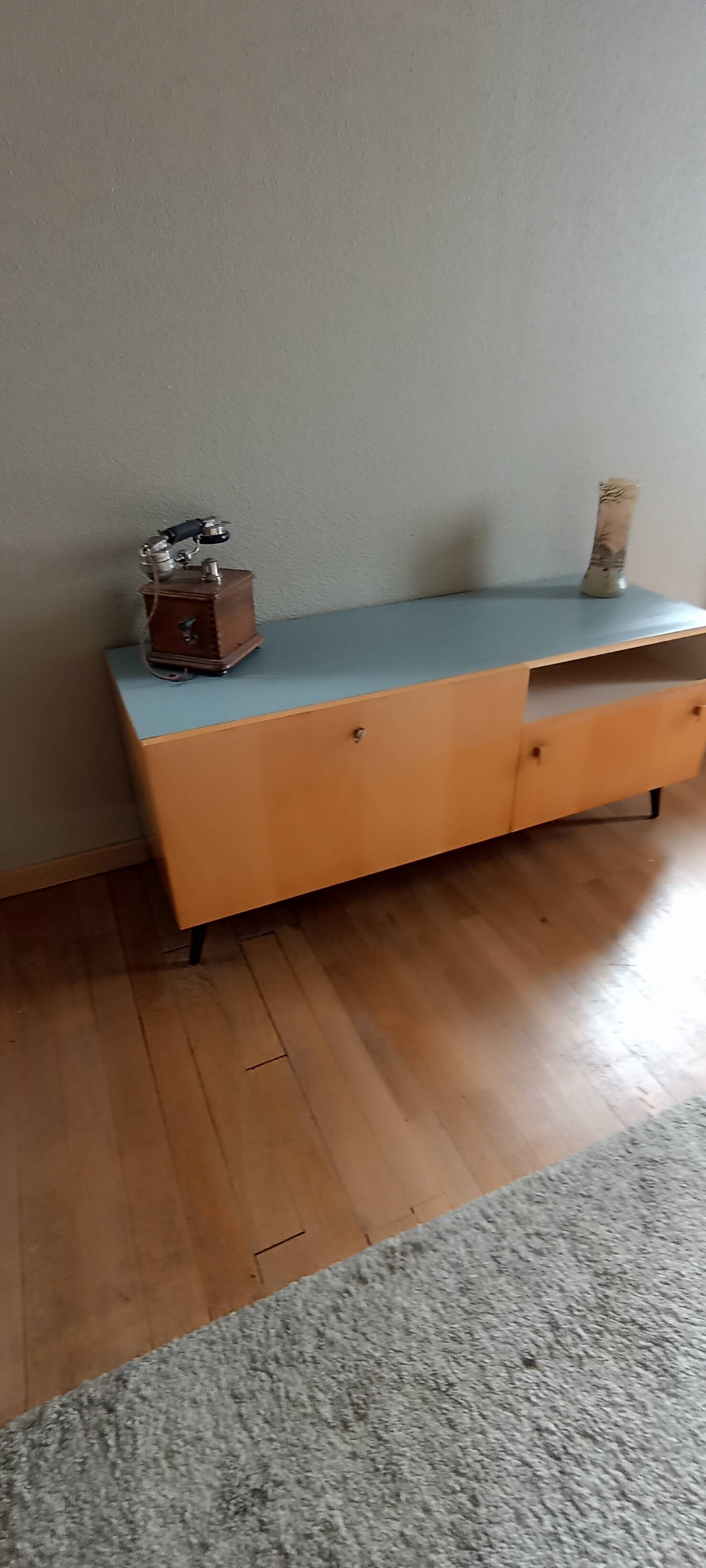 Enfilade tv vintage