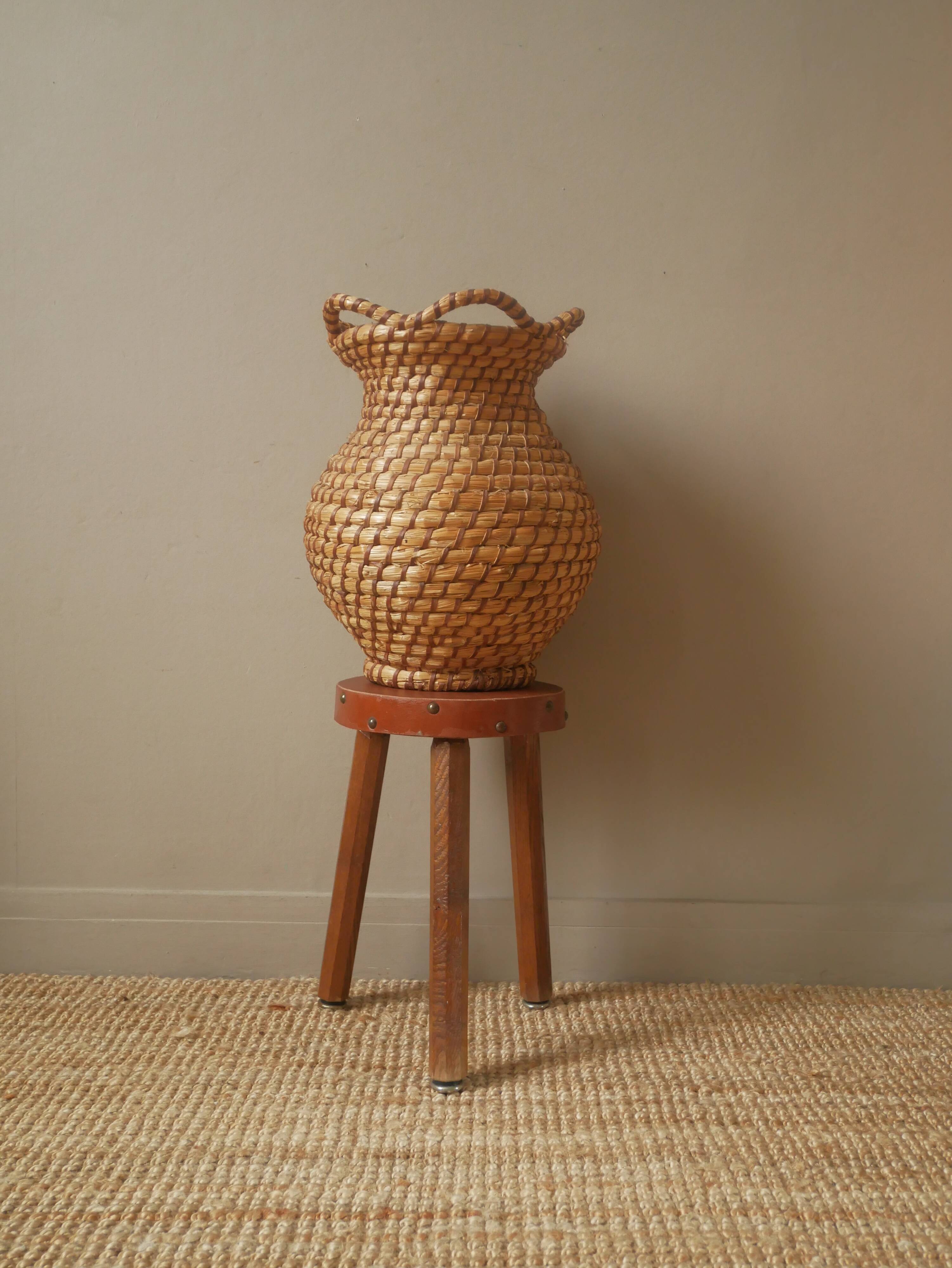 Vase braided natural fiber ethnic decoration tribal bohemian countryside artisanal manufacturing jar