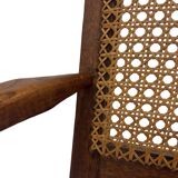 Fauteuil Art Déco en chêne tressé, design minimaliste.