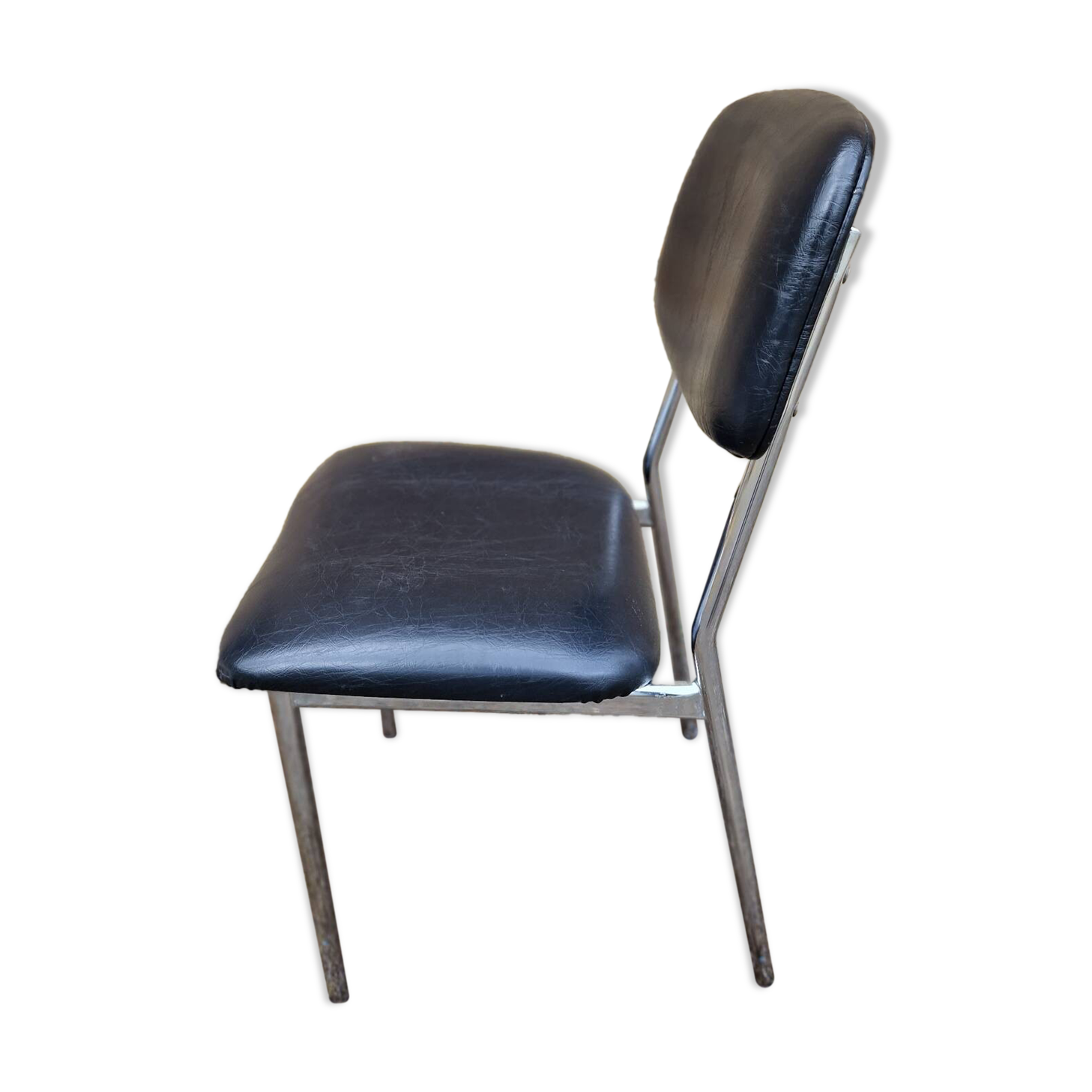 Vintage office chair in black skai