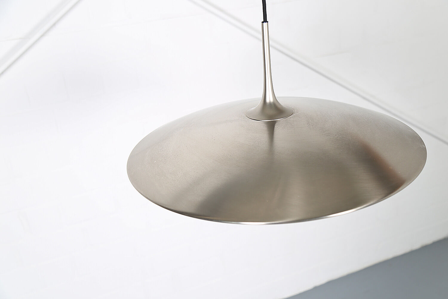 Vintage ONOS 55 P minimalist pendant light by Florian Schulz
