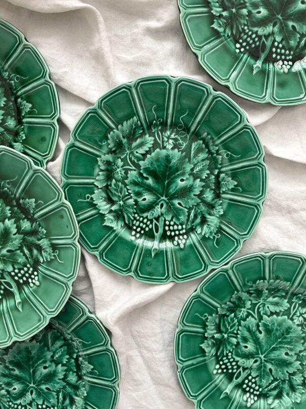 6 assiettes à dessert faïence en barbotine feuilles de vigne Sarreguemines