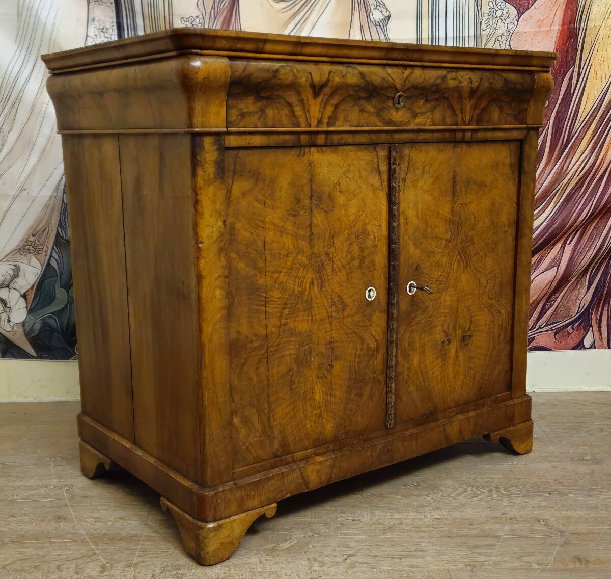Buffet époque Restauration en noyer – XIXe siècle