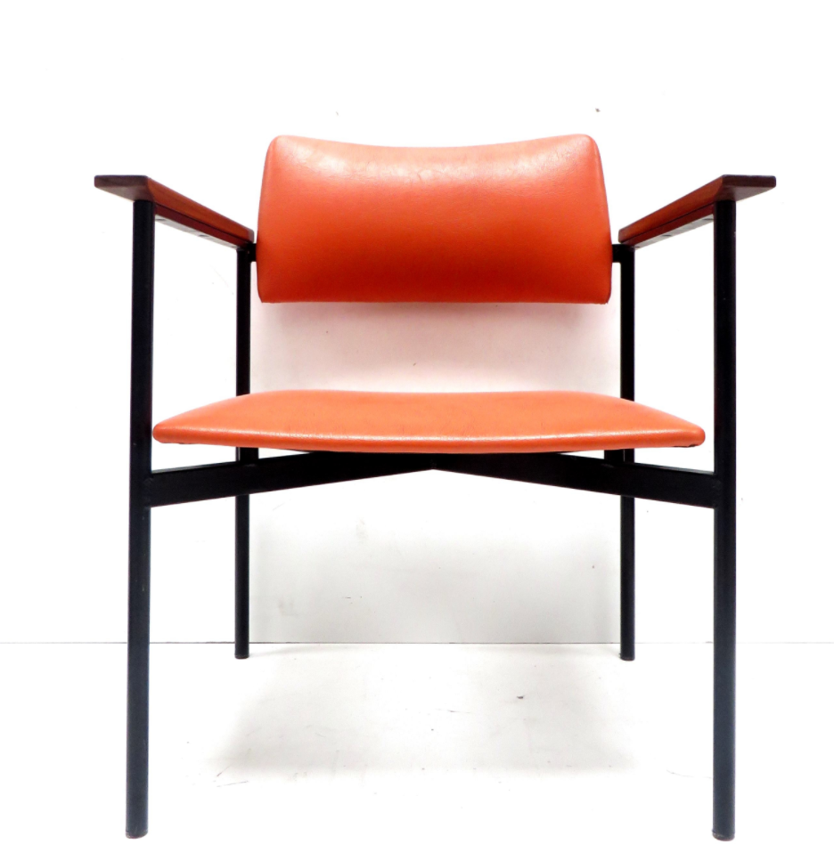 Orange Chair with structure in metal black and beautiful wooden armrests