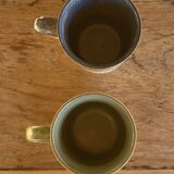 Deux mugs staffordshire