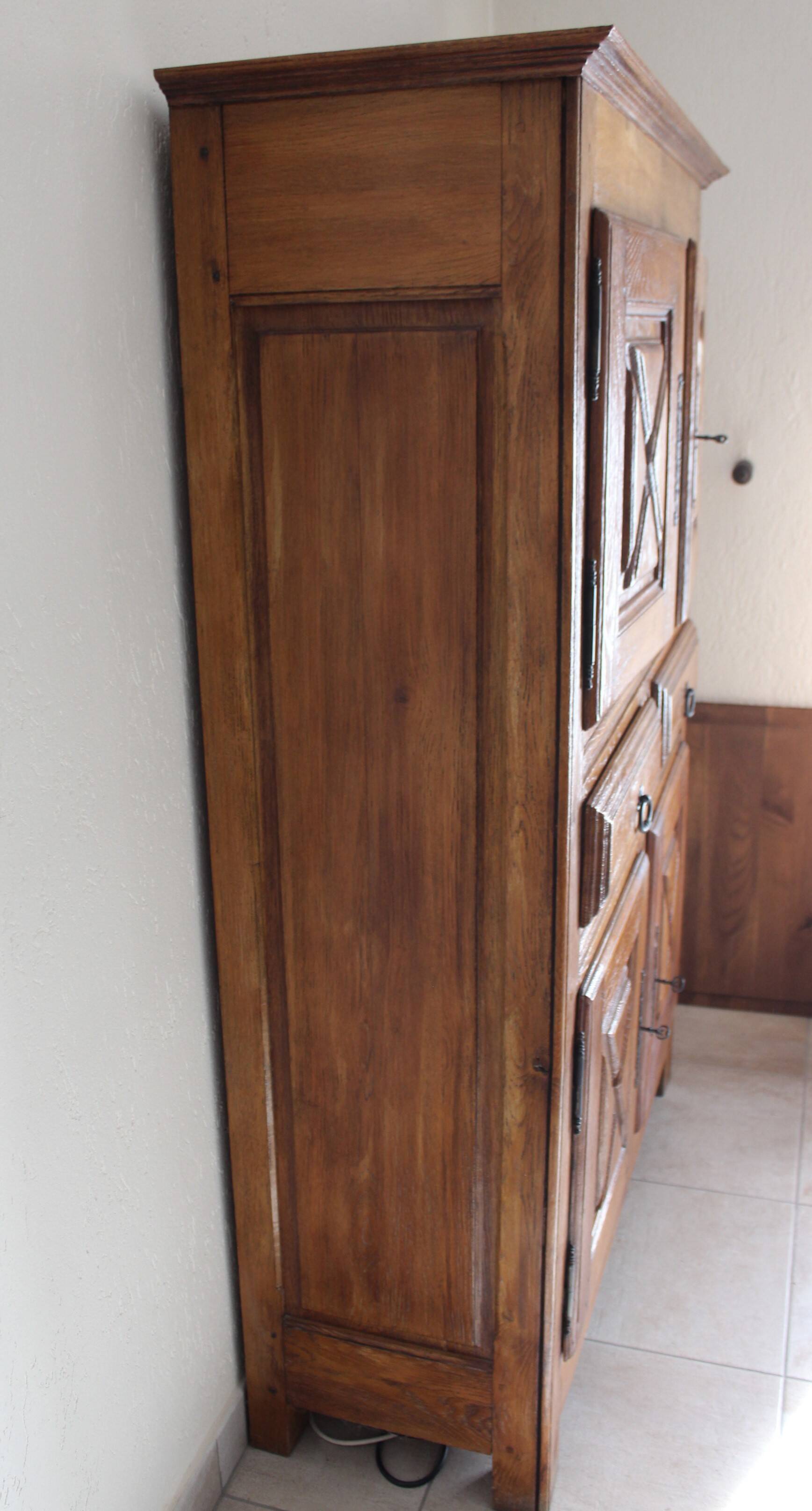 Abbatiale solid oak TV cabinet sideboard