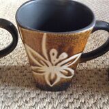 Series of 3 mugs