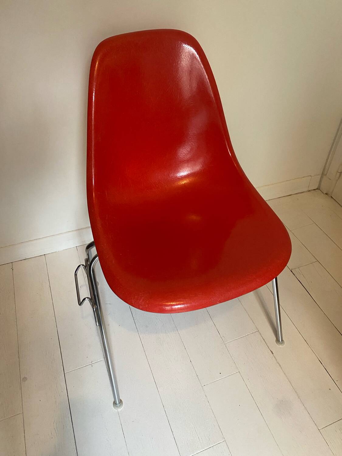 Eames Dss chair Fiberglass, H Miller