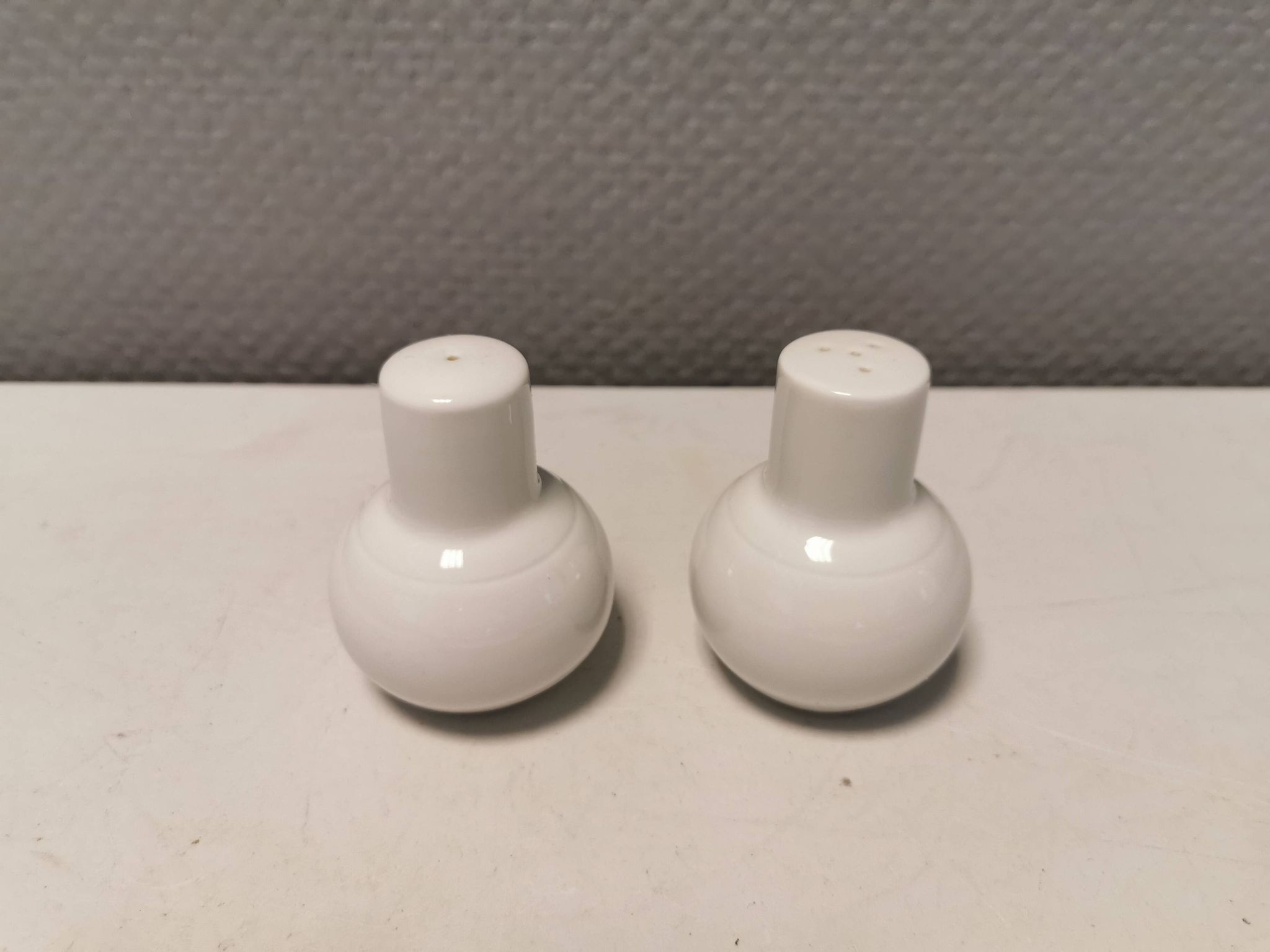 Bing and Grondahl (B&G) Salt and Pepper set No 531/541 model Casablanca estimated 1950s Denmark.
