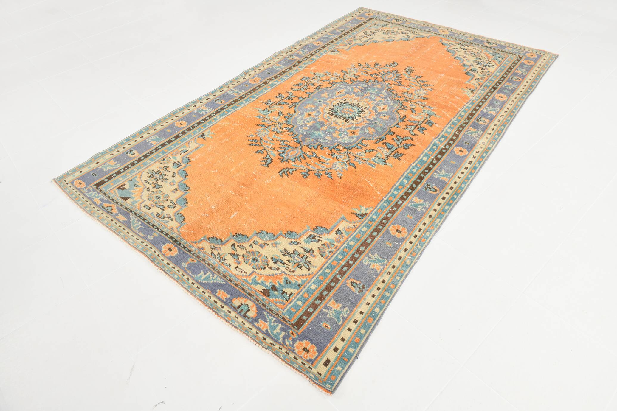 6x9 Vintage Peach Color Blue Medallion Handmade Vintage Rug, 175x290 Cm