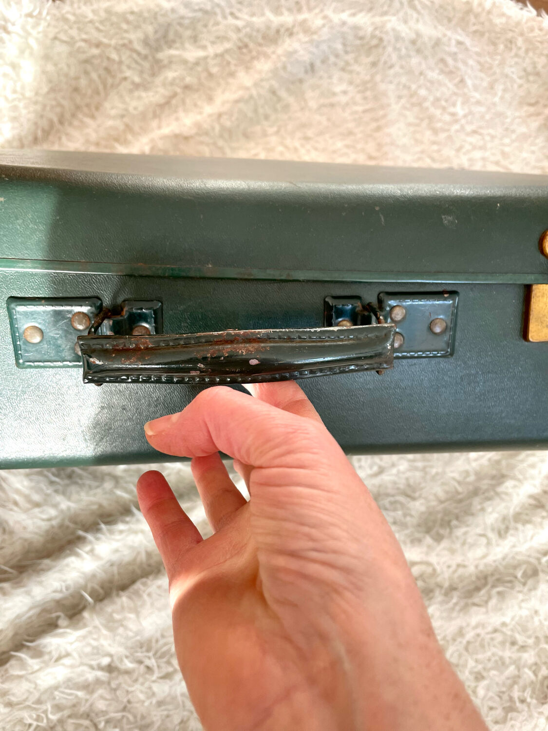 Valise carton vintage vert foncé