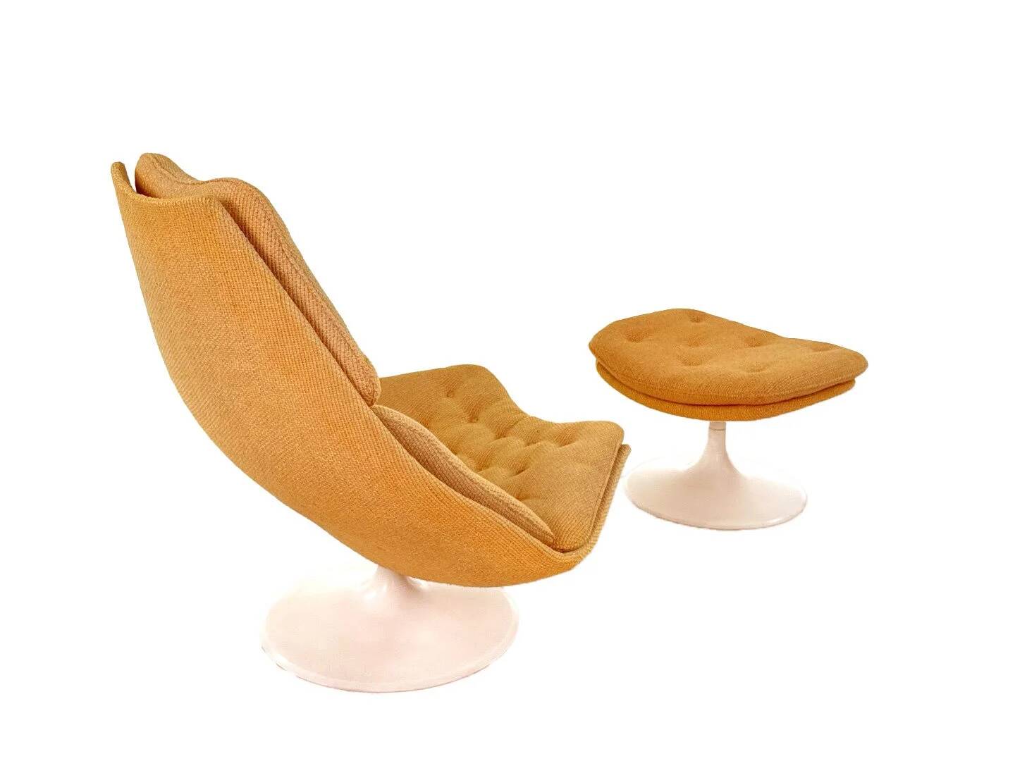 Vintage Artifort F588 swivel chair with ottoman – Harcourt design