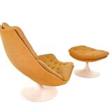 Fauteuil pivotant vintage Artifort F588 avec ottoman – Design Harcourt