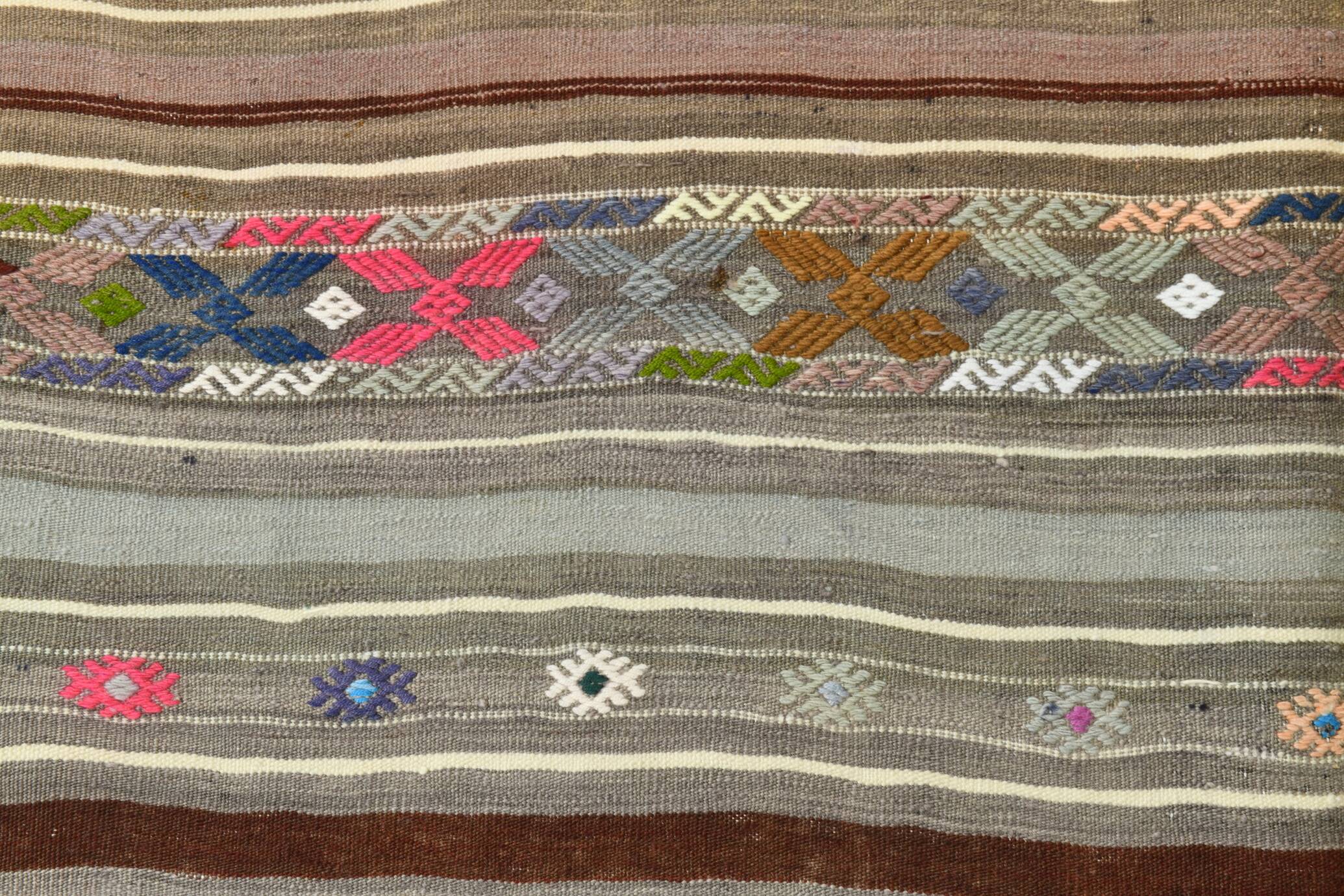 5x7 Gray & Green Pinstriped Turkish Kilim Rug, 147x218Cm