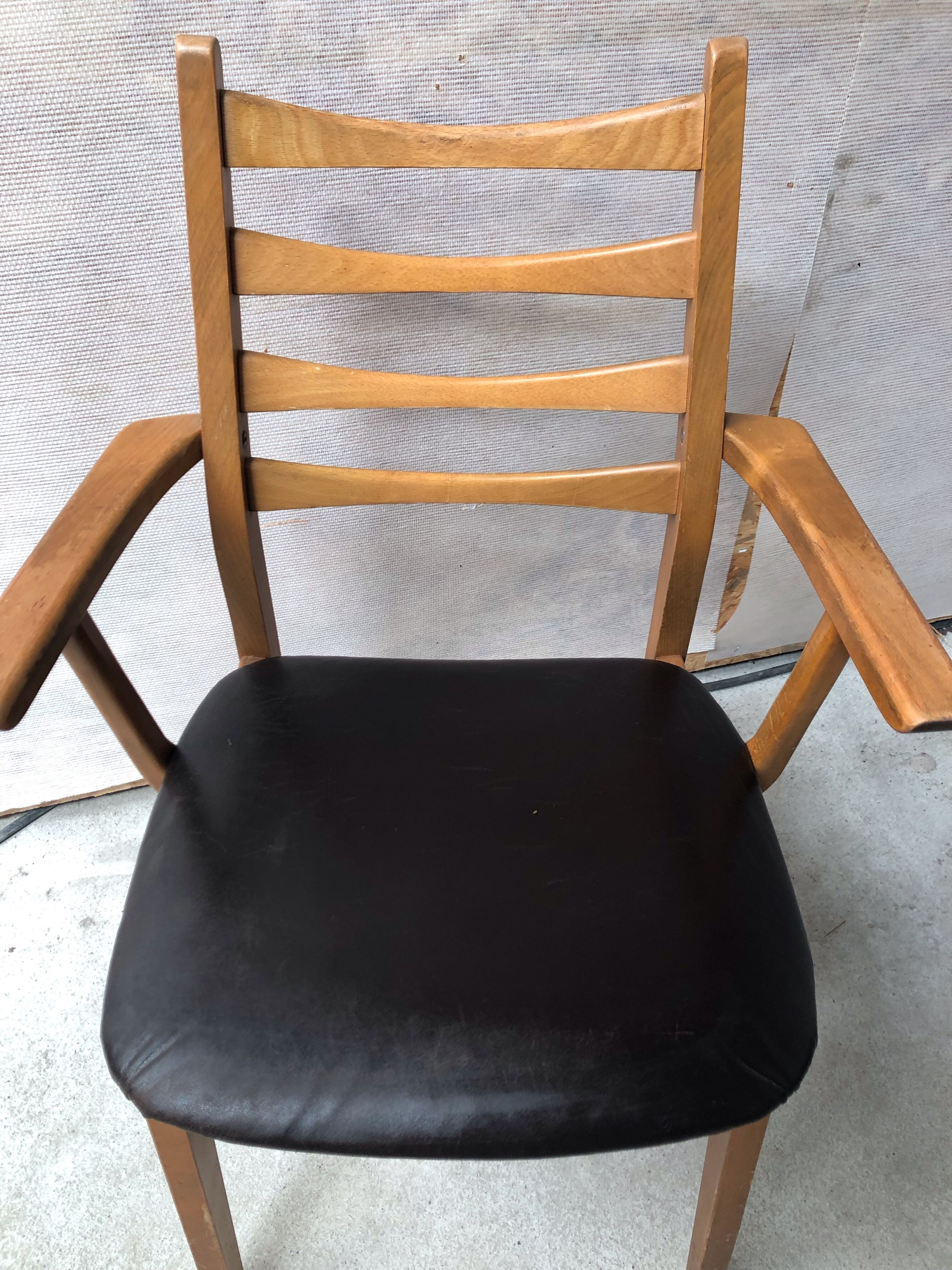 Armchair blond wood and Scandinavian leather 60s