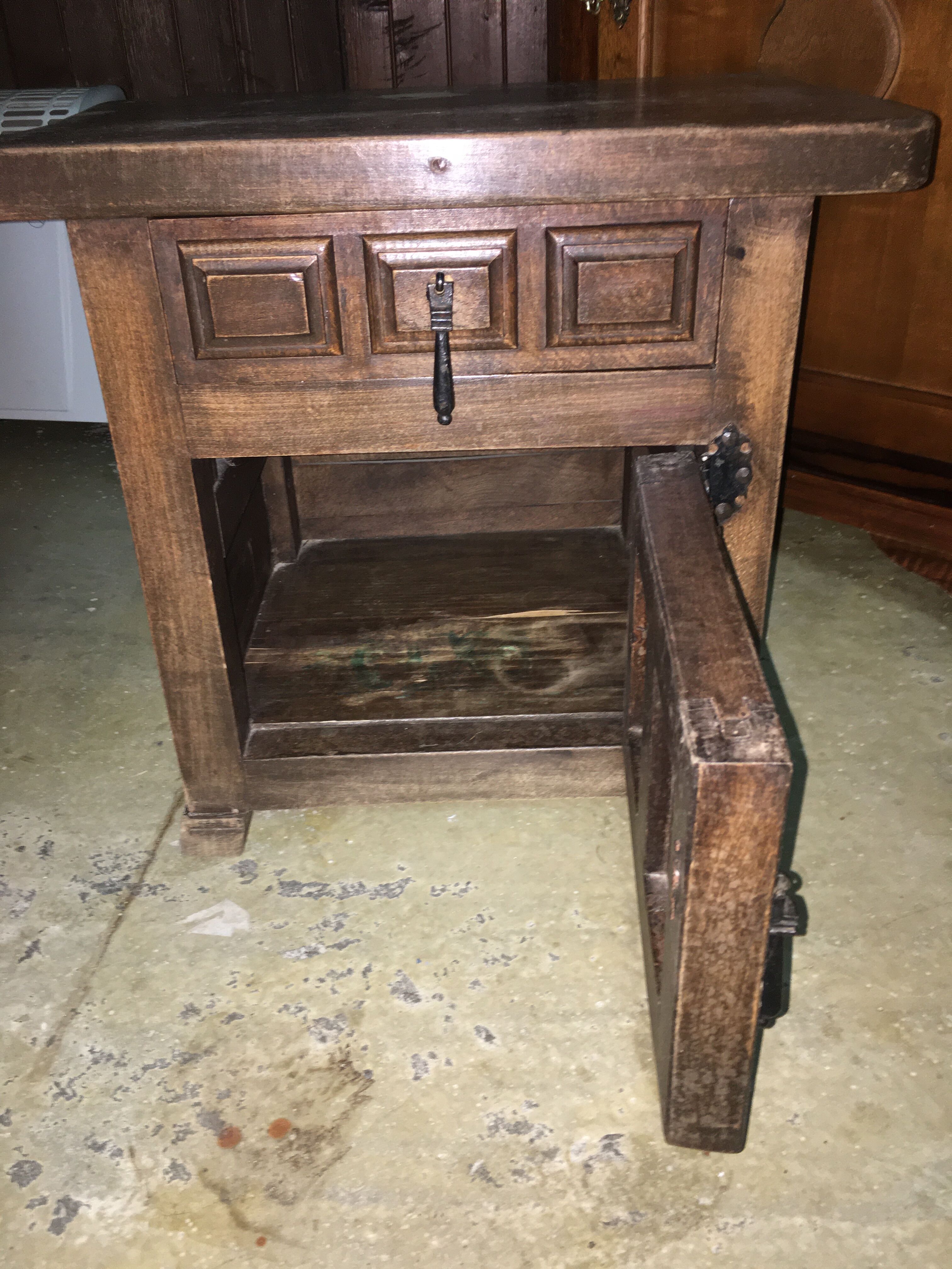 Breton style bedside