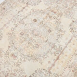 Distressed beige classic carpet 282x193cm