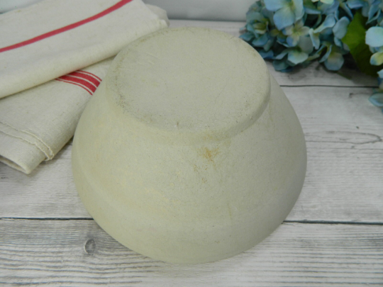 Stoneware kitchen bowl