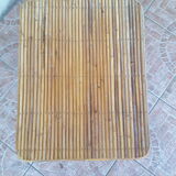 Porte revue en rotin