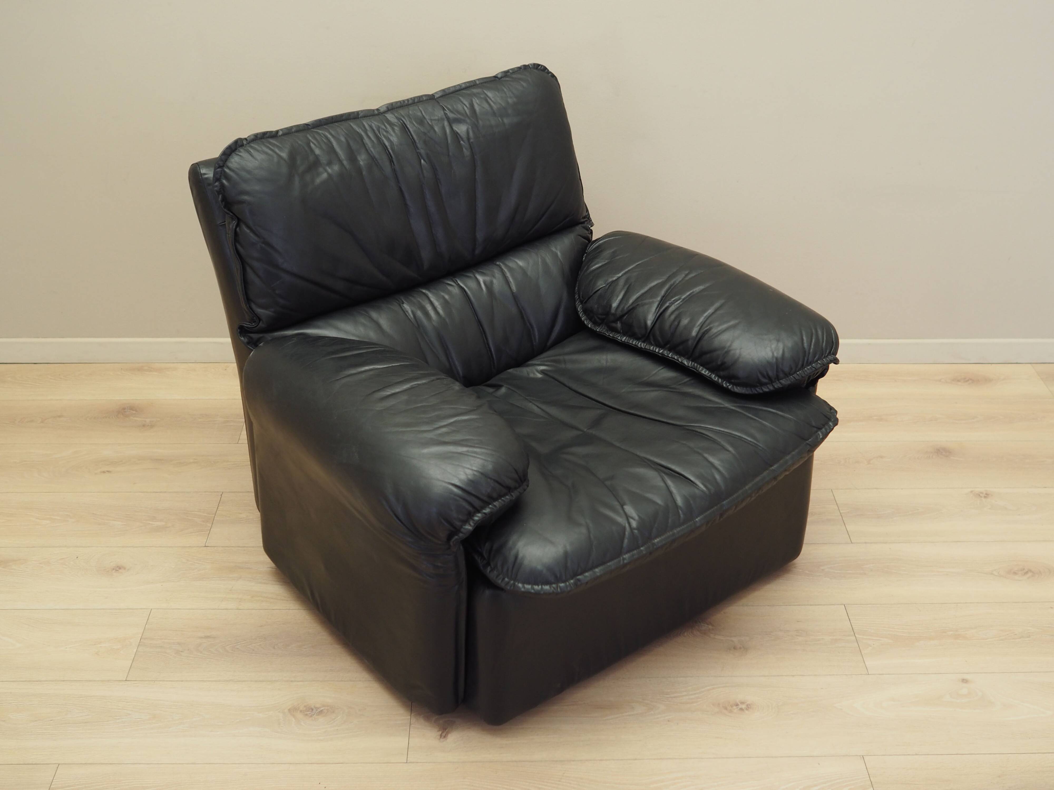 Lounge chair, Italian design, 1970s, production: Italy