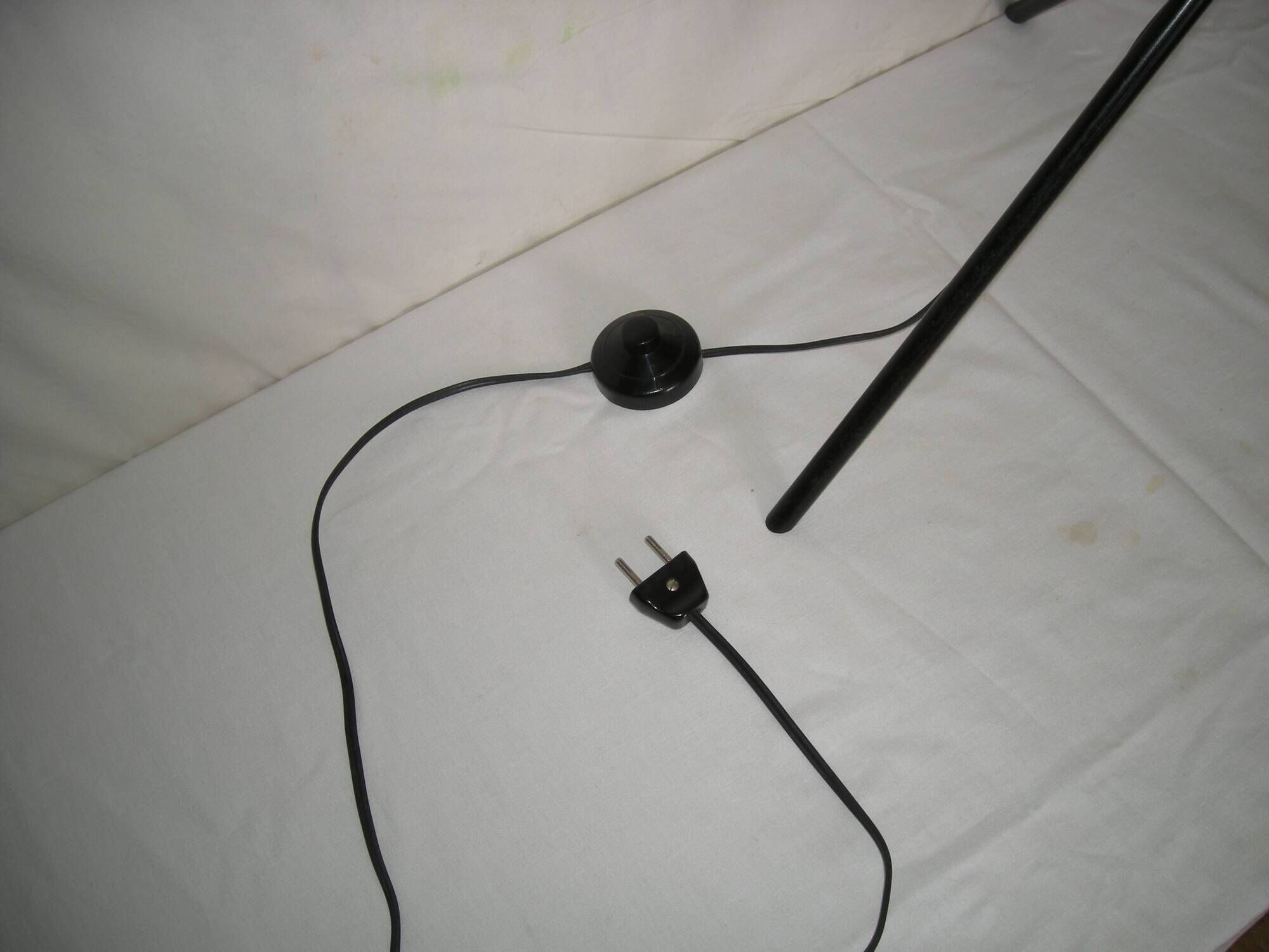 Tripod floor lamp with shelf from the 1950s.