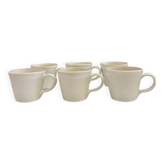 Mug en gré émaillé blanc cassé
