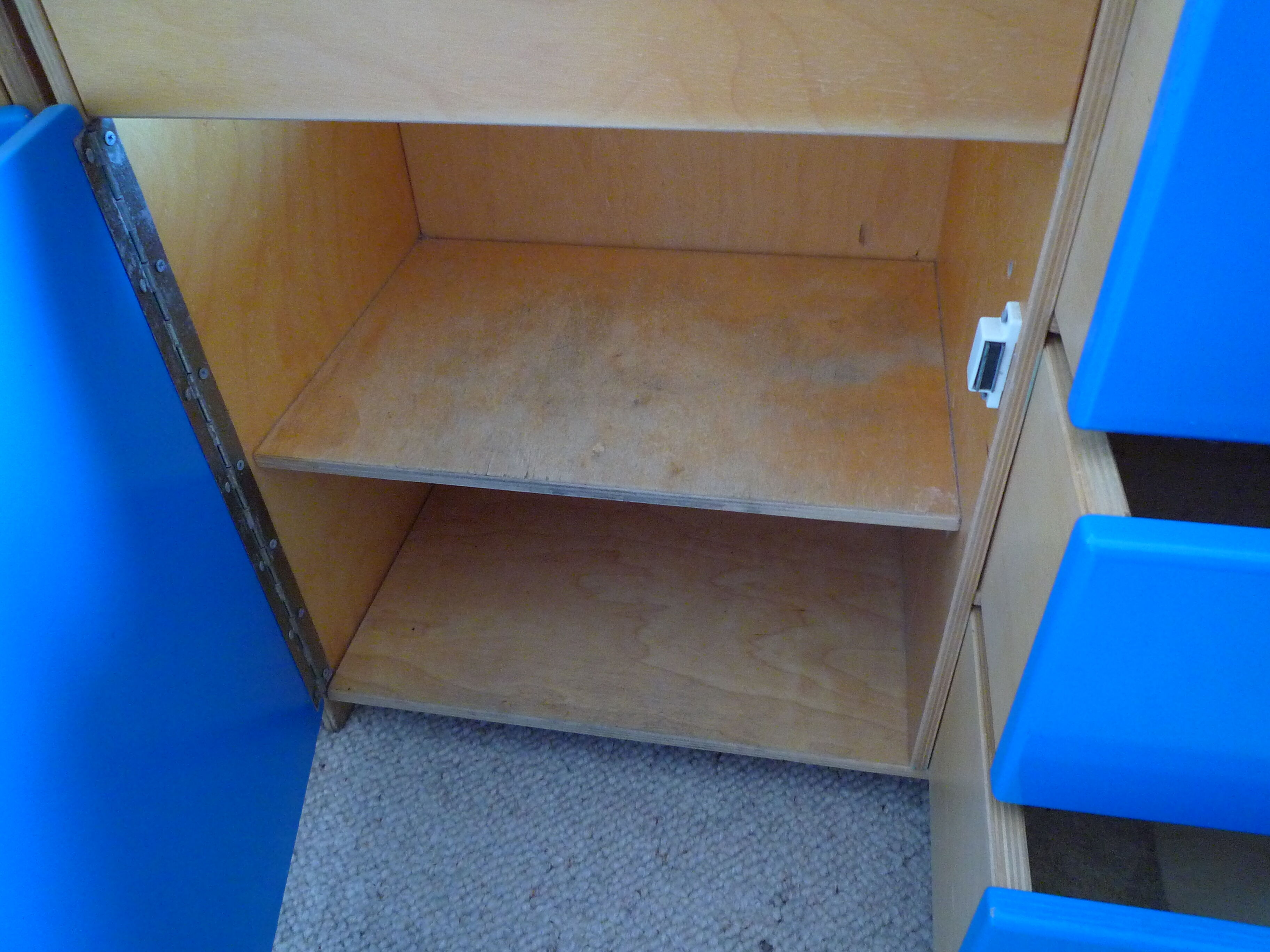 Corner kitchen in wood / dinette brand WESCO, vintage 90s