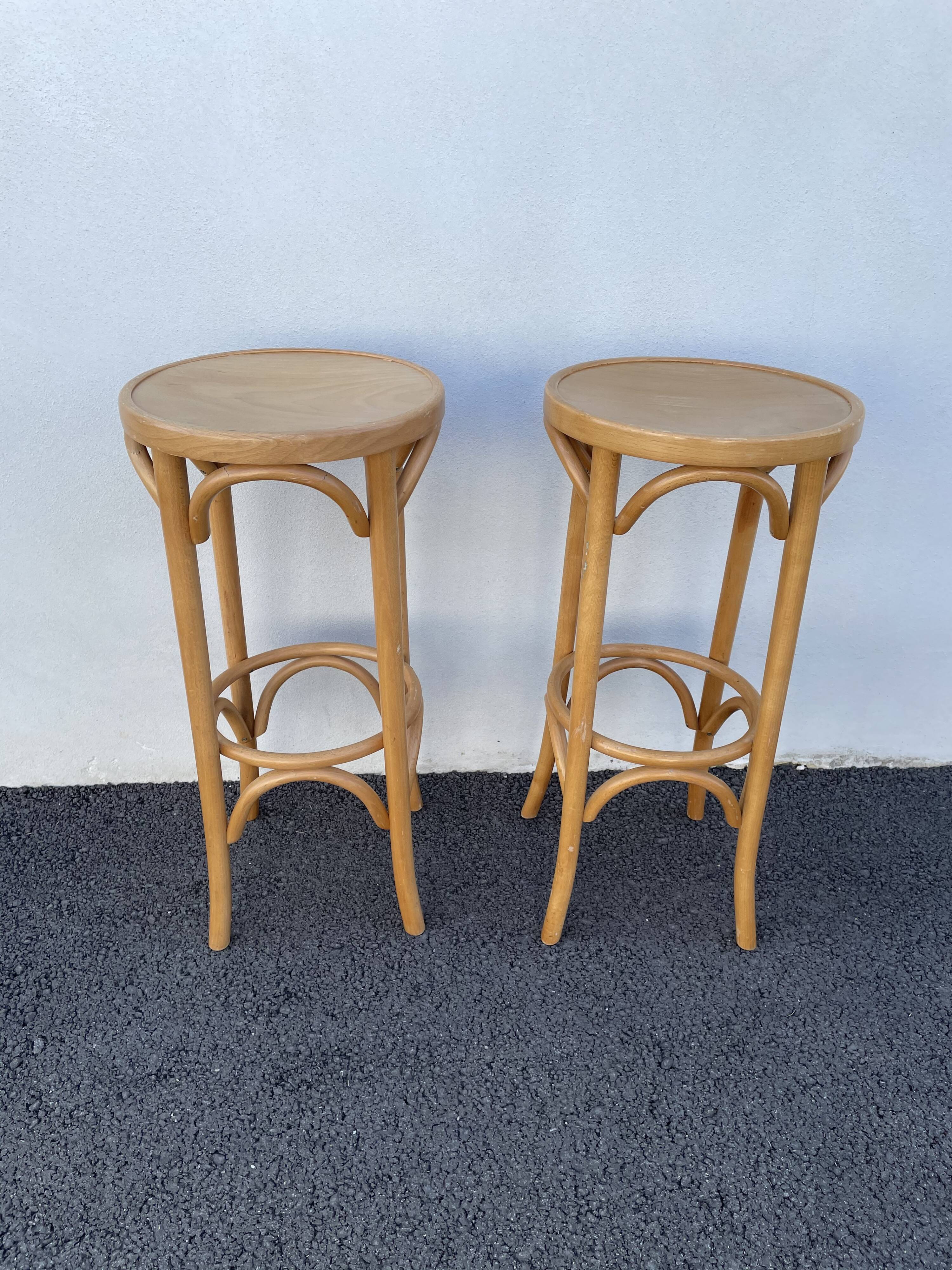 Curved wooden bar stool